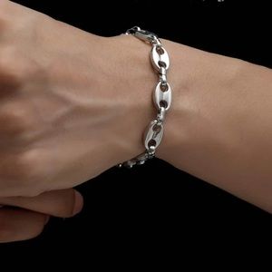 Gorgeous Men’s silver chain link bracelet